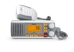 Uniden UM385 White VHF Radio - Bộ Đàm Hàng Hải 25W Với DSC Class D